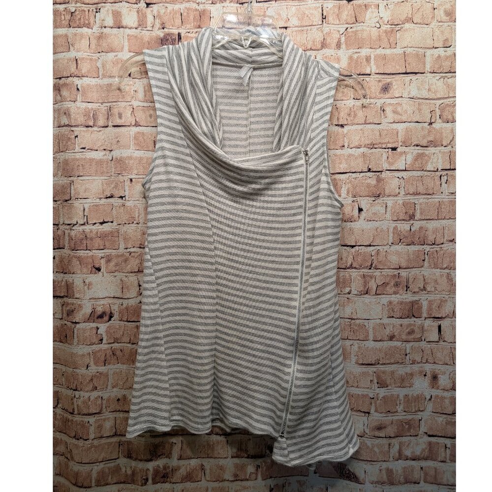 Vanity Top Asymmetrical Zip Front Sleeveless Size Small